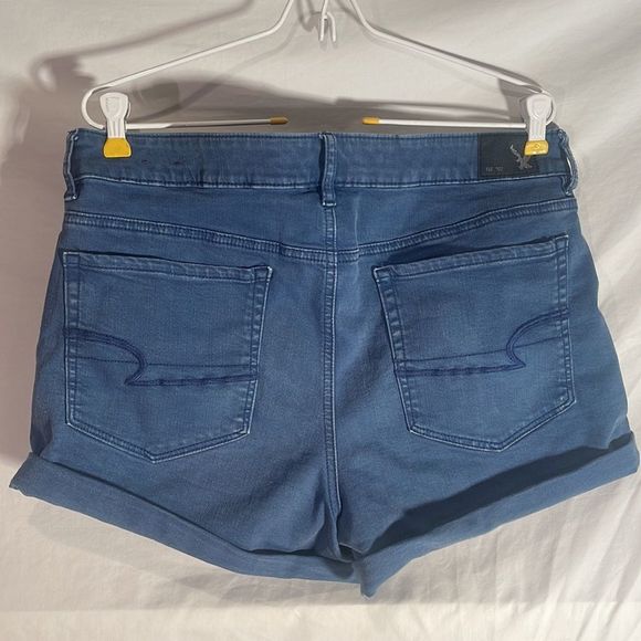 AMERICAN EAGLE HIGHRISE SHORTS - Picture 2 of 4